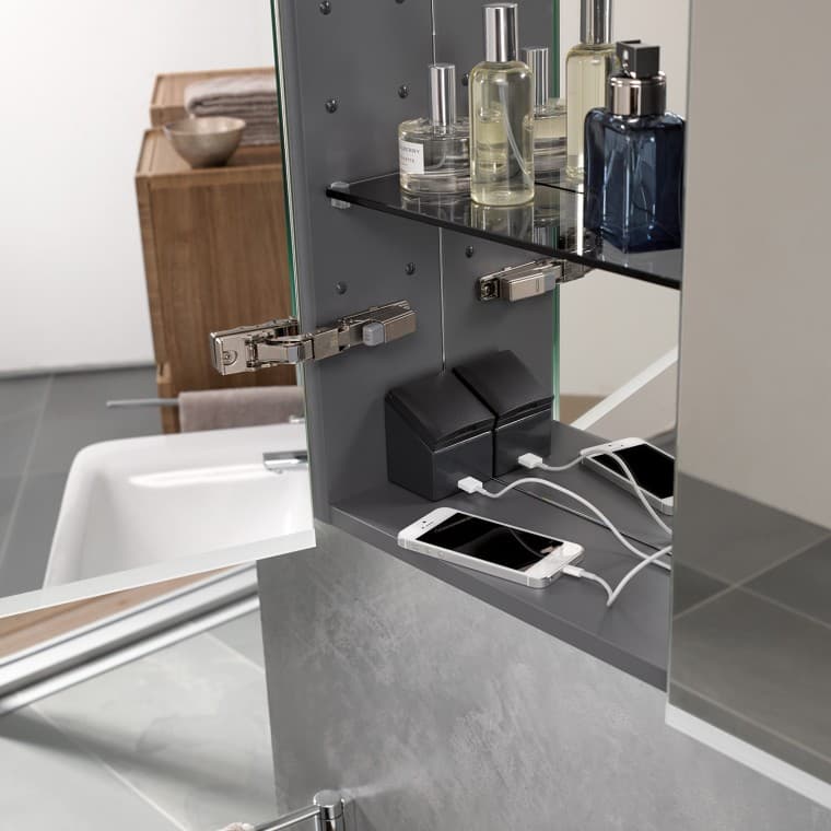 Zásuvka s integrovaným USB portom Zásuvka s integrovaným USB portom