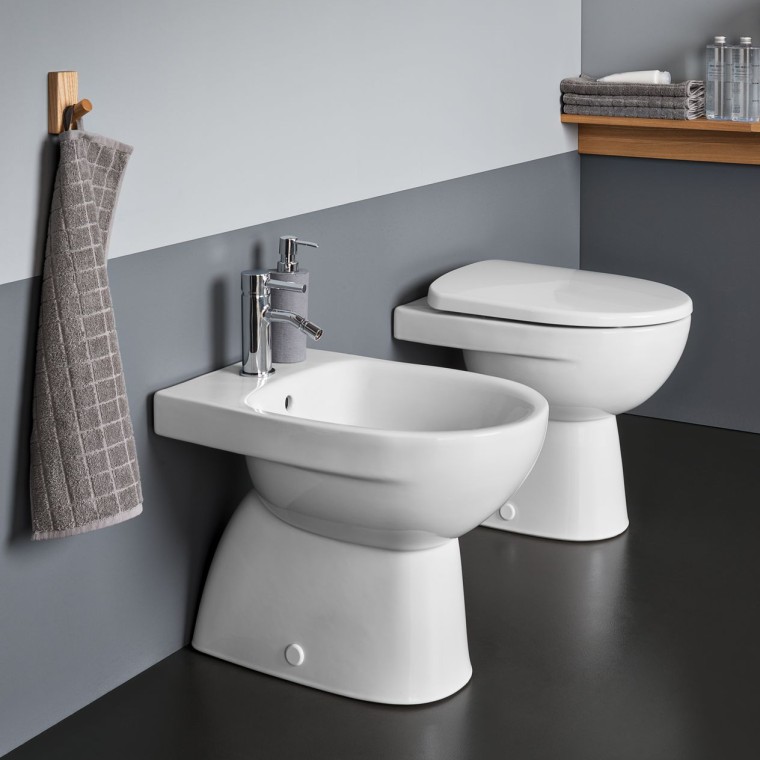 Stojacia toaleta a umývadlo Geberit Selnova Stojacia toaleta a umývadlo Geberit Selnova