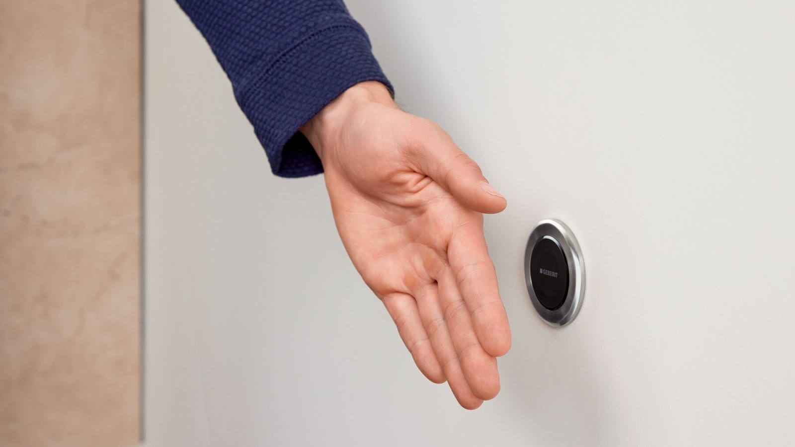 Bezdotykové oddialené ovládanie Geberit Typ10 Round, s rukou Bezdotykové oddialené ovládanie Geberit Typ10 Round, s rukou