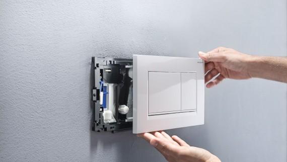 Biele ovládacie tlačidlo Sigma20 (© Geberit)