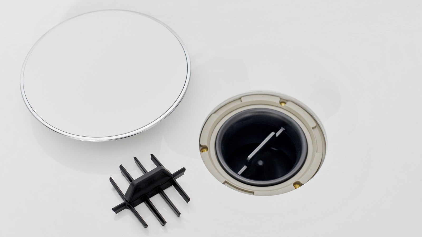 Kryt odtoku a hrebeňová vložka