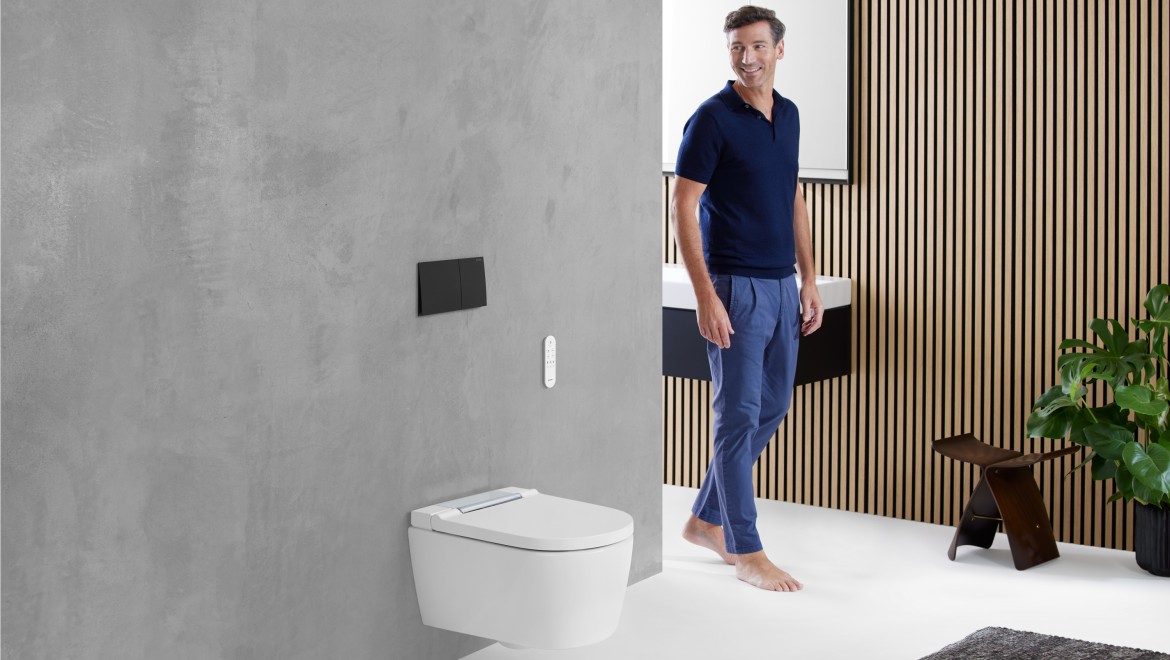 Sprchovacie WC AquaClean Sela v kúpeľni Geberit