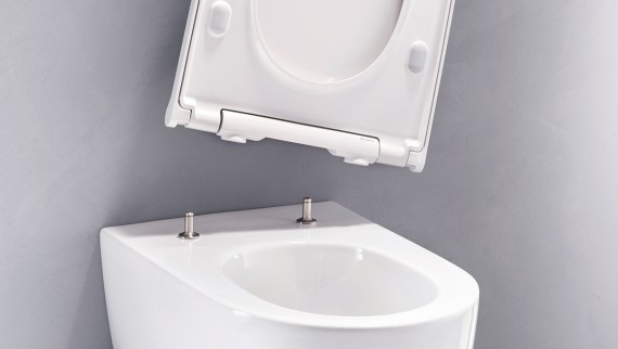 WC Geberit ONE s rýchloupínacím sedadlom (© Geberit) WC Geberit ONE s rýchloupínacím sedadlom (© Geberit)