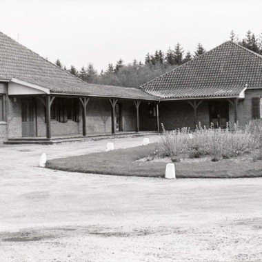 Utečenecký tábor sa stáva miestom stretnutí a spomienok (© Miestny historický archív Blåvandshuk)