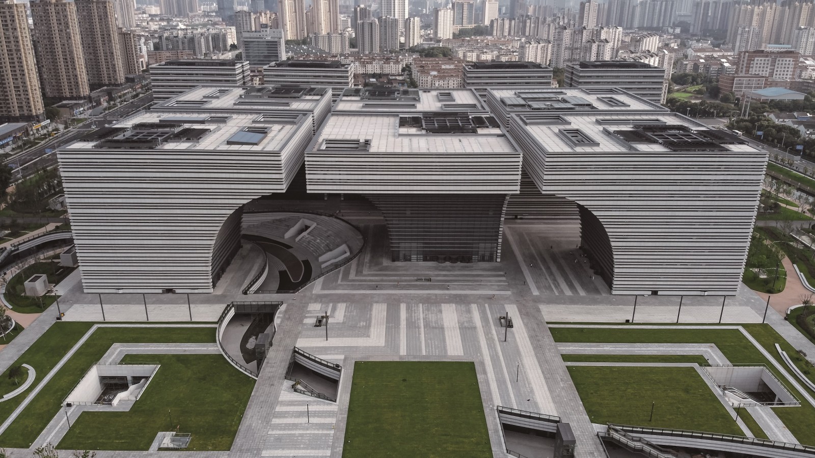 Changzhou Culture Plaza, Čchang-čou (CN) 2022 (© ingDESIGN (shanghai) Co.,Ltd) Changzhou Culture Plaza, Čchang-čou (CN) 2022 (© ingDESIGN (shanghai) Co.,Ltd)