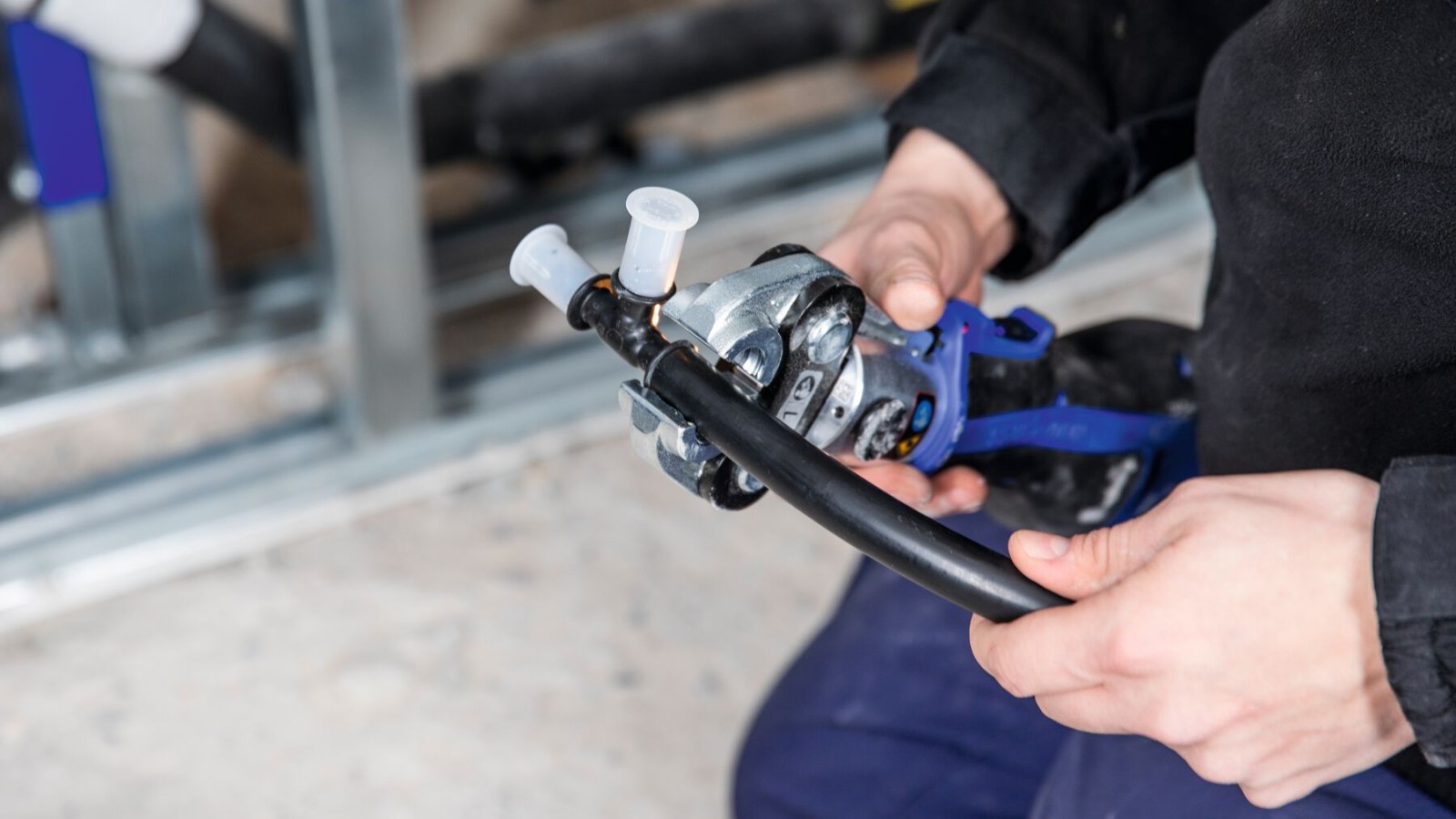 jednoduché lisovanie s Geberit Mepla jednoduché lisovanie s Geberit Mepla