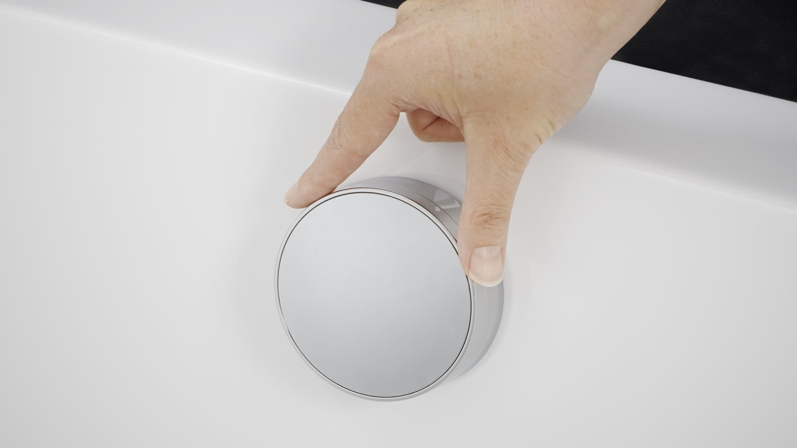 Vaňový odtok s otočným ovládaním Vaňový odtok s otočným ovládaním