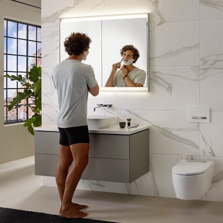 Neoslňujúce osvetlenie pre bežné činnosti v kúpeľni Neoslňujúce osvetlenie pre bežné činnosti v kúpeľni