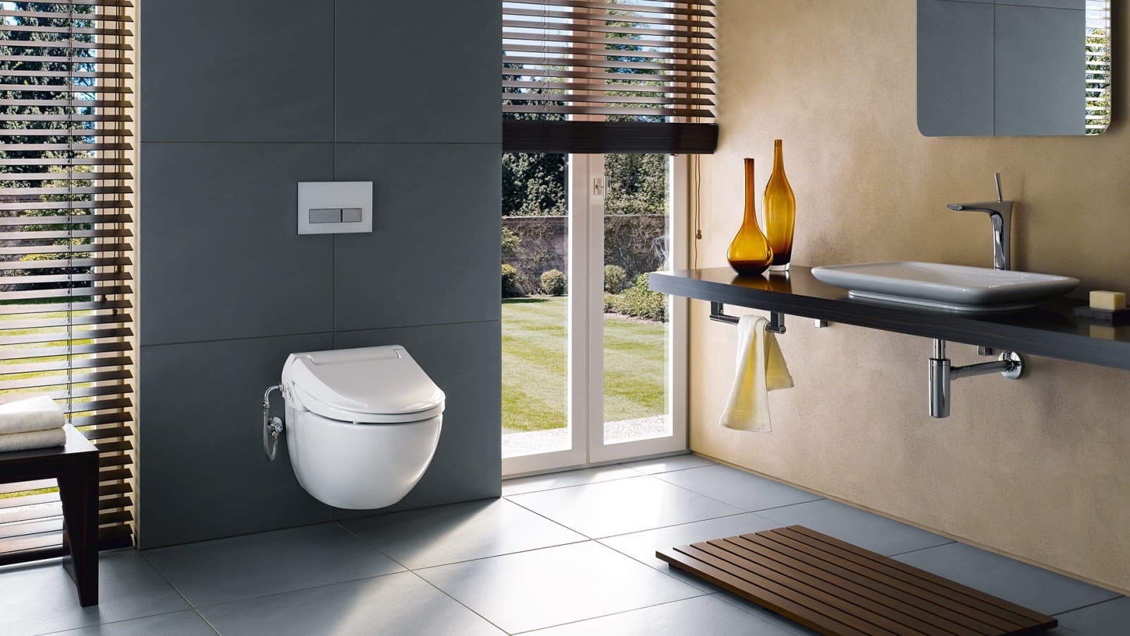 Geberit AquaClean 4000 v kúpeľni Geberit AquaClean 4000 v kúpeľni