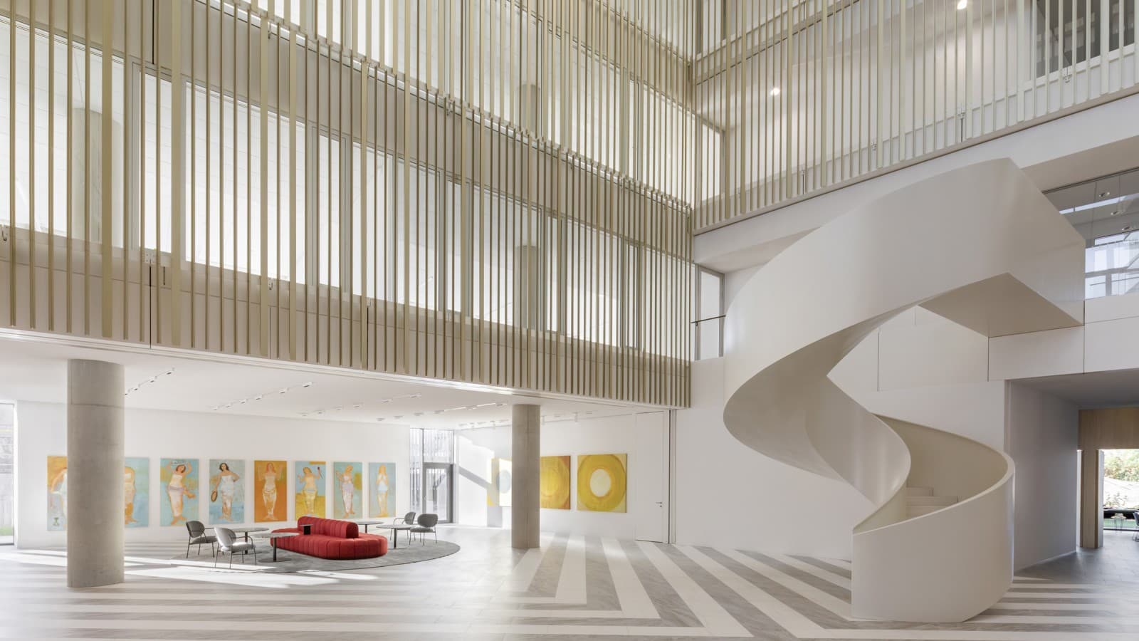 Centrálne átrium (© Ana Skobe) Centrálne átrium (© Ana Skobe)