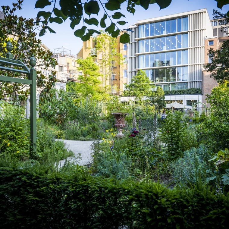 Skromná, ale pôsobivá: nová vstupná budova Ruben House (© Frederik Beyens) Skromná, ale pôsobivá: nová vstupná budova Ruben House (© Frederik Beyens)