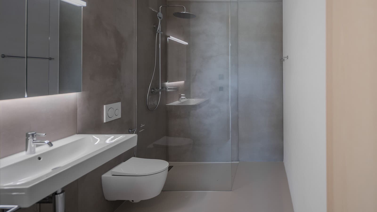 Kúpeľne sú vybavené toaletami a umývadlami Geberit. (© Openly / Jens Ellensohn) Kúpeľne sú vybavené toaletami a umývadlami Geberit. (© Openly / Jens Ellensohn)