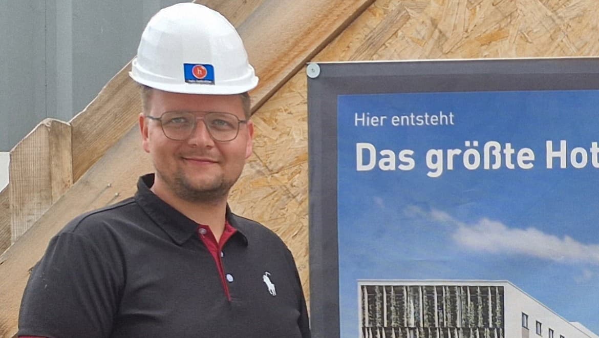 Florian Schmallegger, projektový manažér v spoločnosti Heiz-Hofstätter (© Geberit) Florian Schmallegger, projektový manažér v spoločnosti Heiz-Hofstätter (© Geberit)