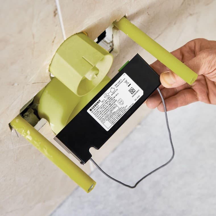 Plug-and-play: Napájací zdroj pripája inštalatér. Na tento úkon nie je potrebný elektrikár. Plug-and-play: Napájací zdroj pripája inštalatér. Na tento úkon nie je potrebný elektrikár.